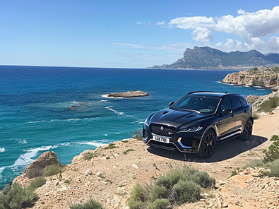 Jaguar F Pace